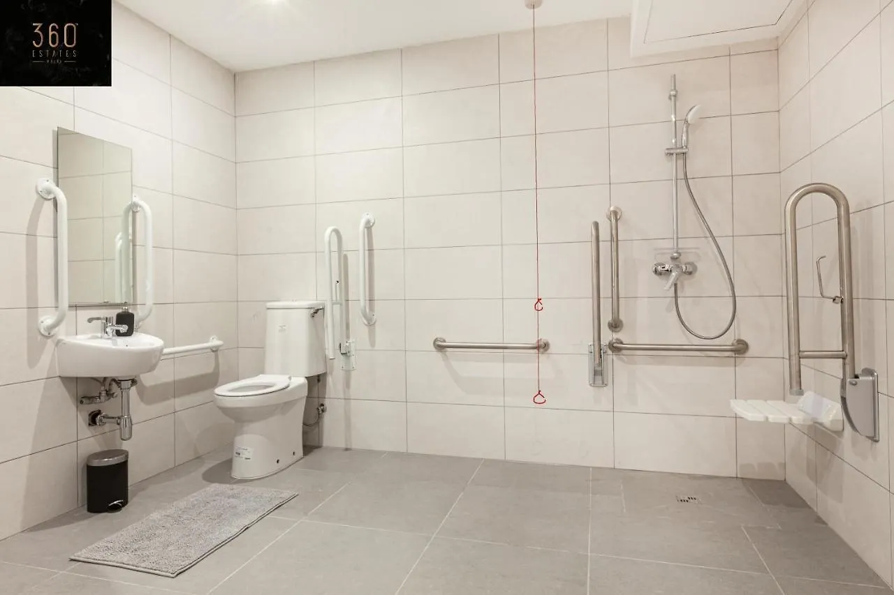 Modern, Large And Spacious Home, Perfect For Group By 360 Estates Msida 0*,  Malta